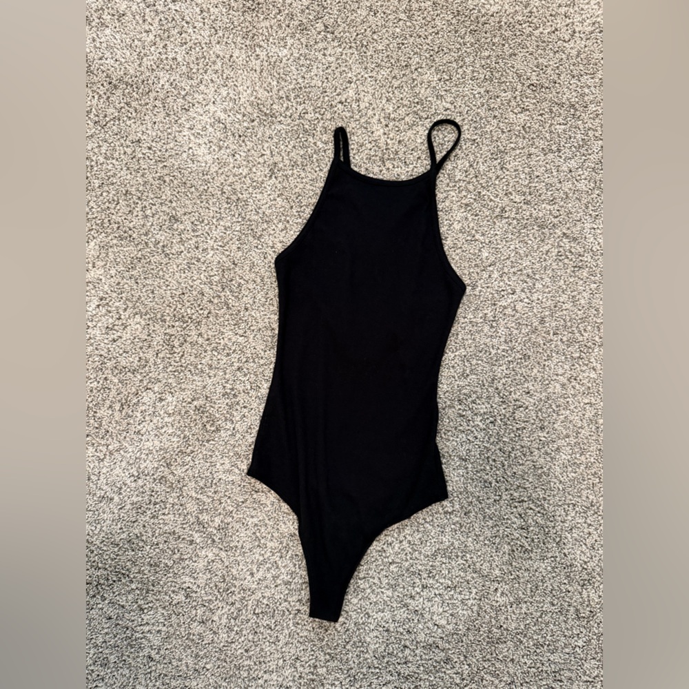 NEVER WORN Abercrombie & Fitch Black Strappy Bodysuit